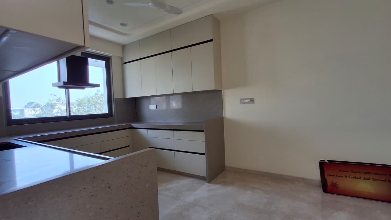 4BHK Flat for Rent Juhu