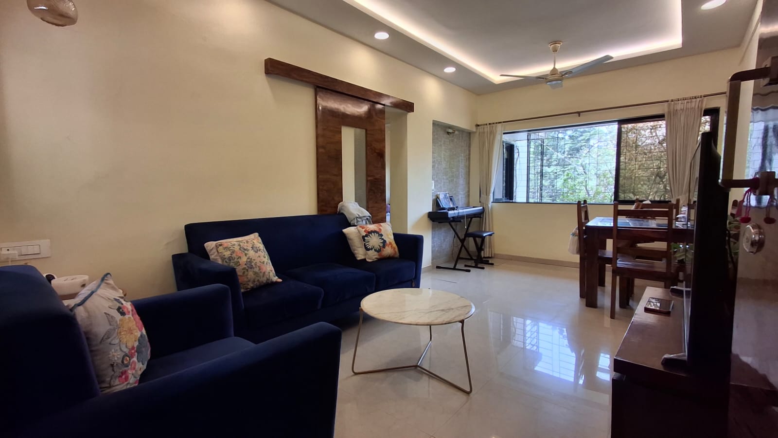 Living Room of an 2BHK for Rent Near Juhu Circle